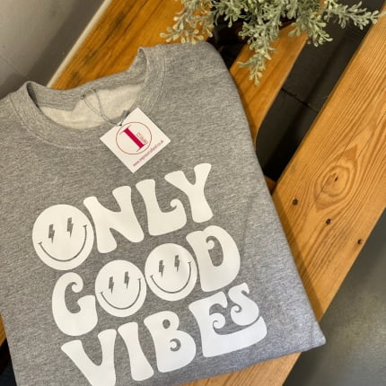 'ONLY GOOD VIBES'